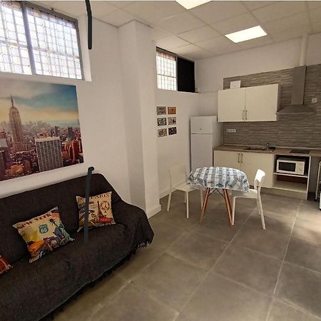Estudio B Cerca De La Plaza De Toros Alicante Bagian luar foto